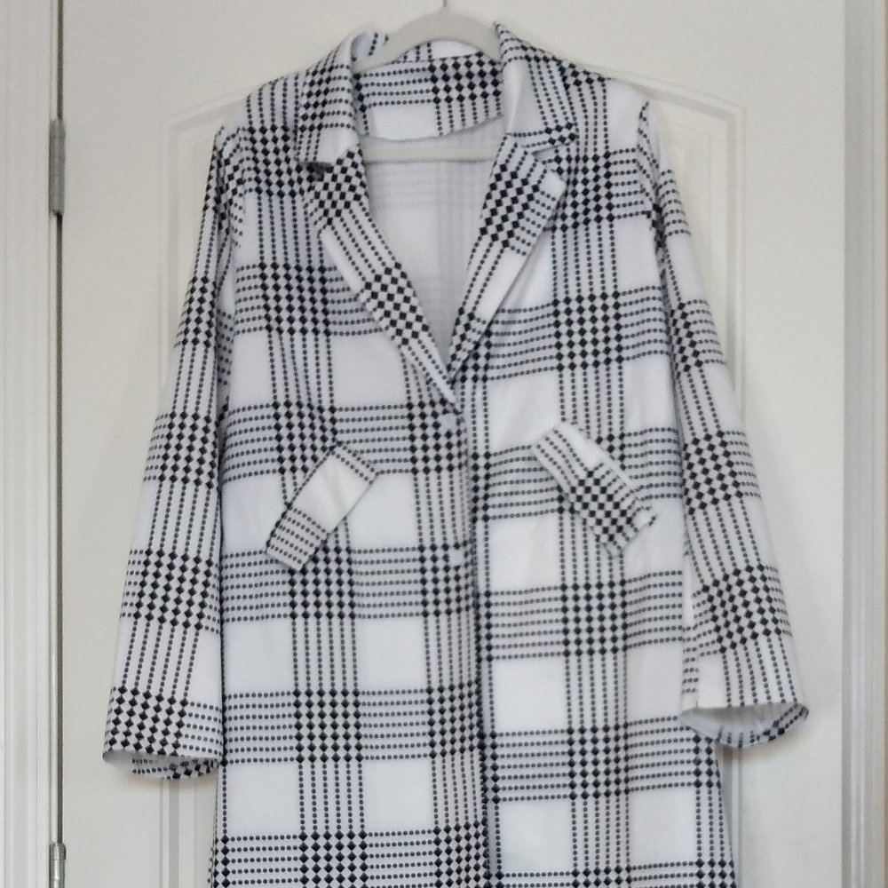 Black and White Plaid Over coat